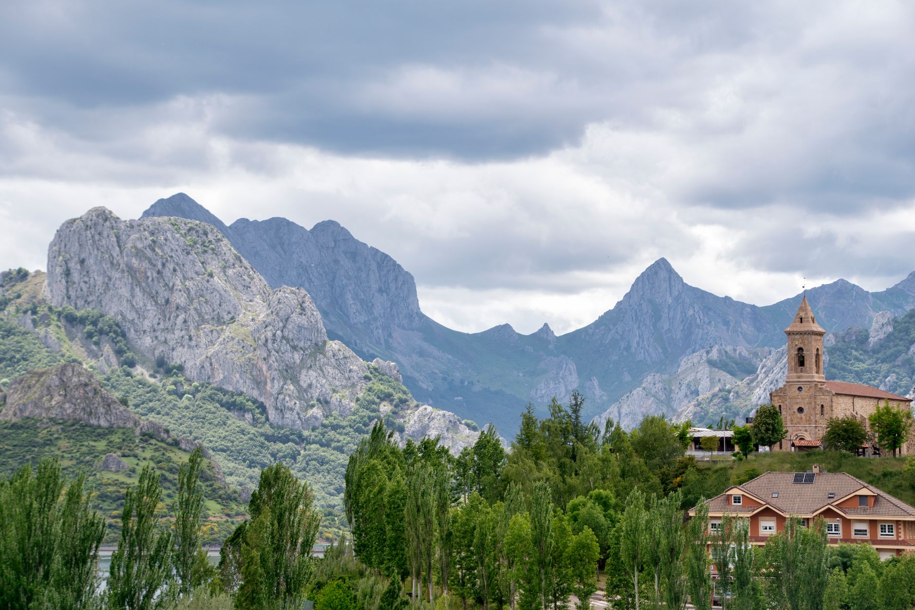 Montañas de Picos de Europa para ruta en autocaravana